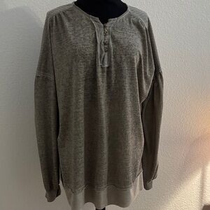 Casual Gray/Taupe?Long Sleeve Henley Shirt